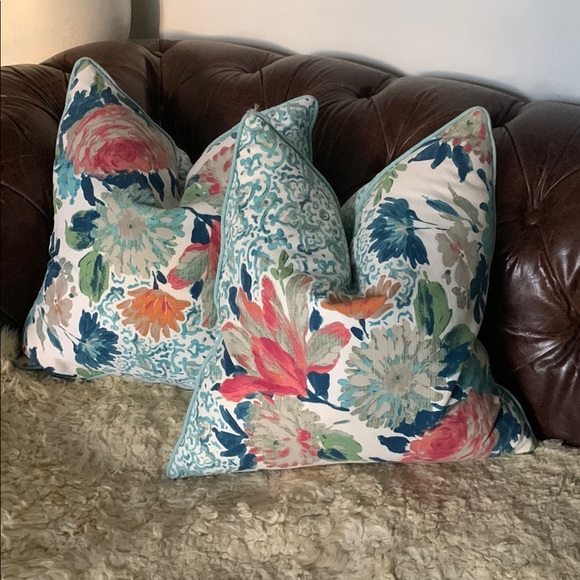 Floral Throw Pillows with Vibrant Colors set of 2 Envogue down filler reversible - Picture 1 of 11